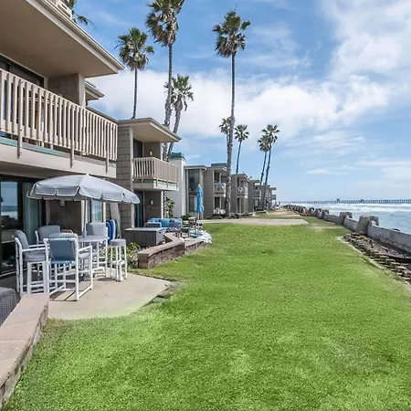 Holiday Getaway-Beachfront Views 2 Pools 3 Spas